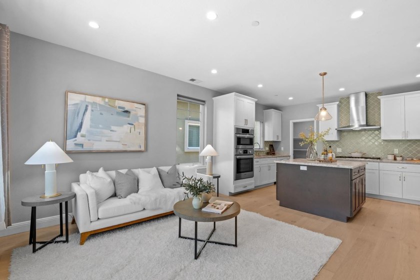 *6-year-new updated single-family home with foothill views - photo 8