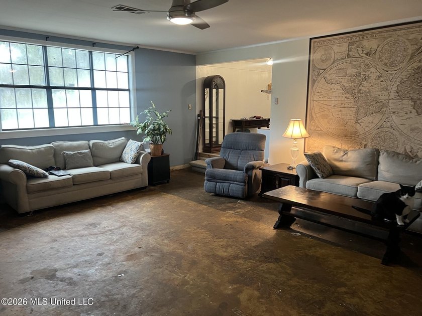Priced to sell! As -is! $129.900 Just 4 blocks from the beach - photo 7