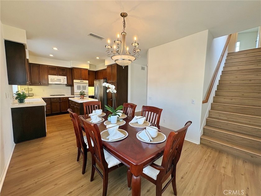 Beautiful 4-bedroom, 3-bath single-family home in a desirable - photo 4