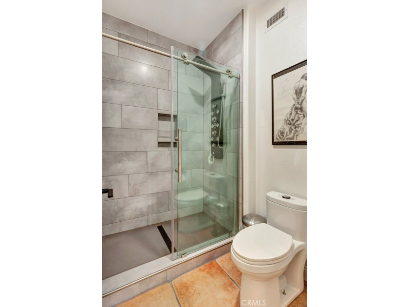 LOCATION! LOCATION! This Gorgeous Home Is Located On A Premier - photo 37