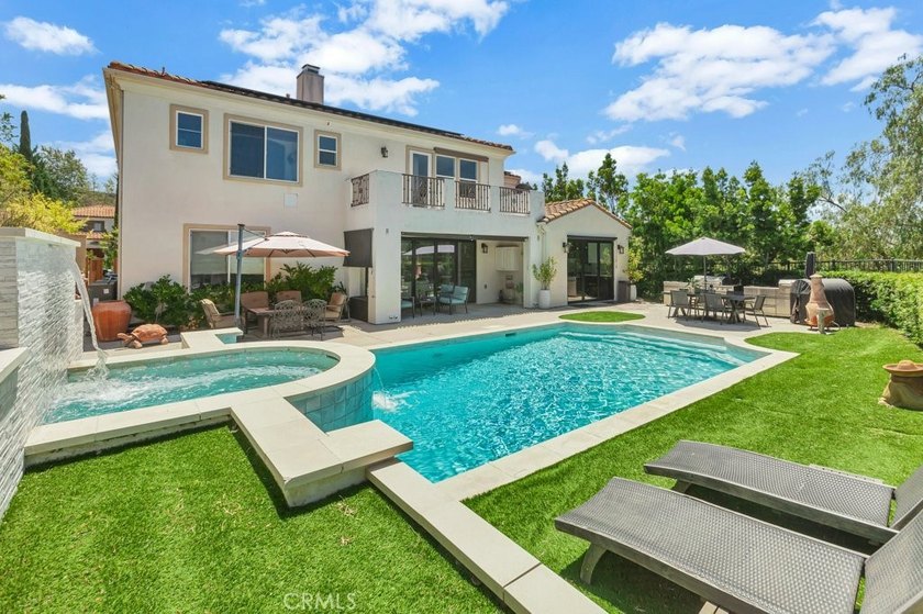 LOCATION! LOCATION! This Gorgeous Home Is Located On A Premier - photo 41