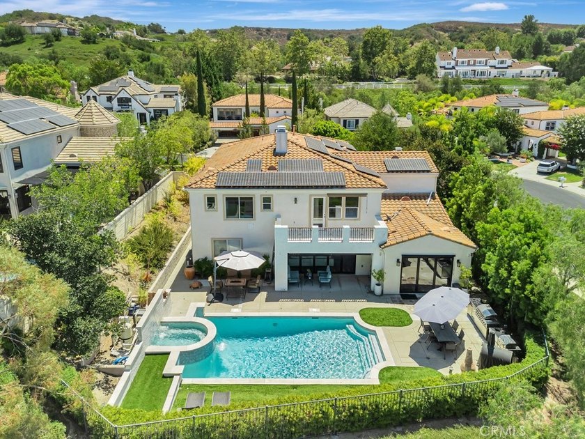 LOCATION! LOCATION! This Gorgeous Home Is Located On A Premier - photo 46