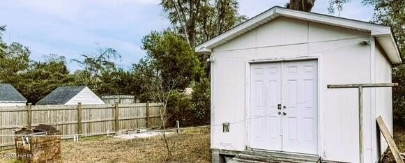 Sunset Park | 3BR | No HOA | One Level | Workshop | Large Fenced - photo 14