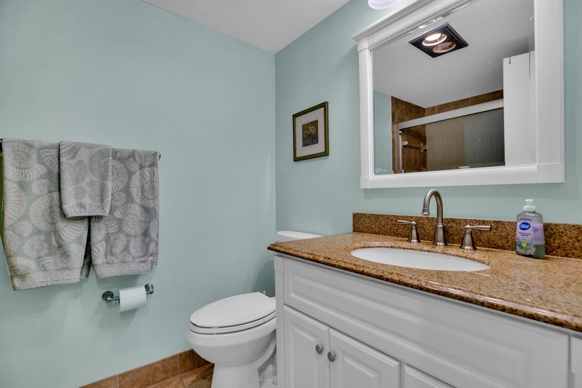 Fully furnished 2BR/2BA condo with golf &amp; tennis court views - photo 22