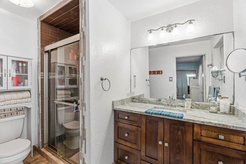 Location, space, and lifestyle - this Rockport gem delivers all - photo 25