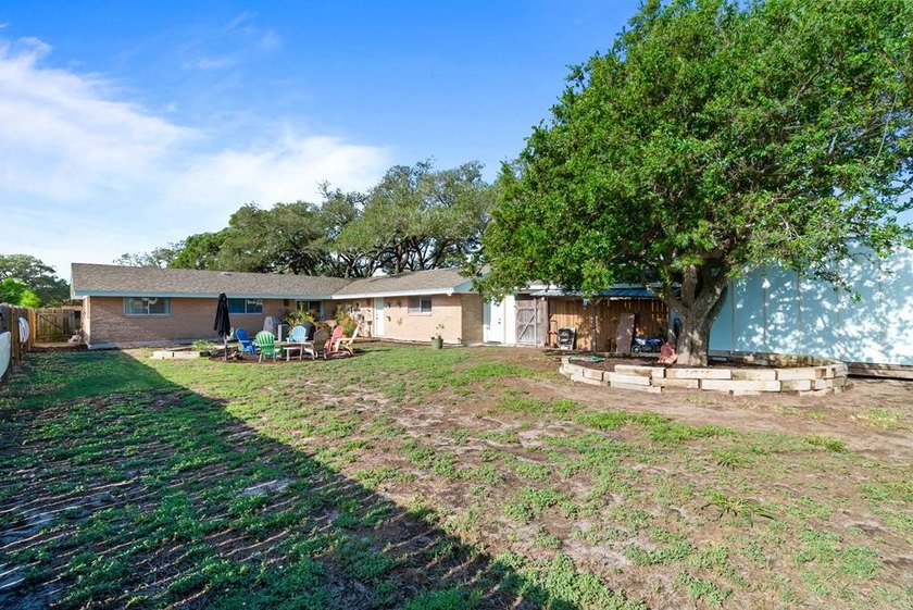 Location, space, and lifestyle - this Rockport gem delivers all - photo 36