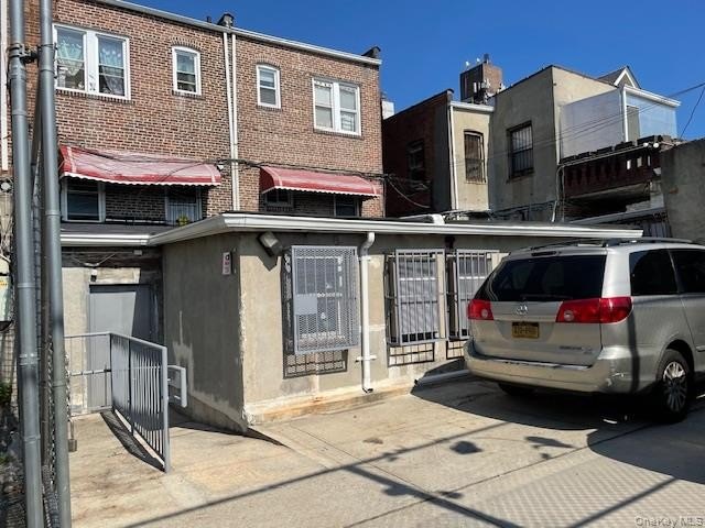 Excellent Investment Opportunity right on the Hillside Ave! - photo 11