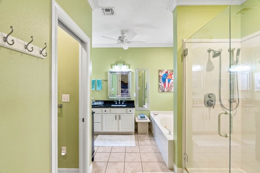 Immaculate single-story home located in the highly sought-after - photo 20