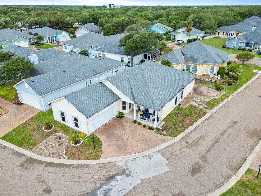 Immaculate single-story home located in the highly sought-after - photo 42
