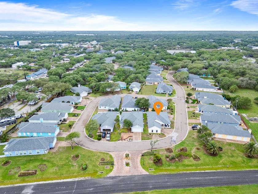 Immaculate single-story home located in the highly sought-after - photo 45