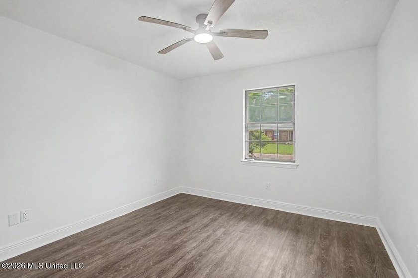 Beautifully updated and move-in ready! This remodeled home - photo 10