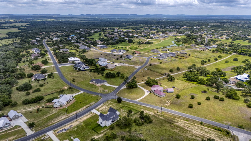 Hill Country Corner Lot near Golf Course - photo 11