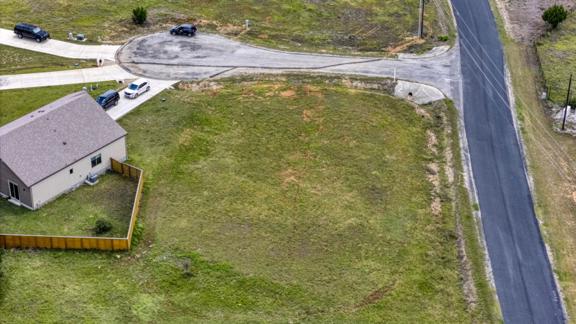 Hill Country Corner Lot near Golf Course - photo 17
