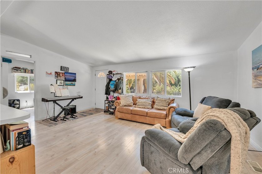 20681 Grand Ave - photo 9