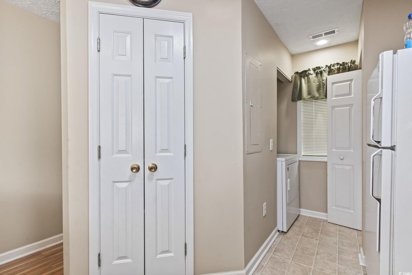 This captivating 3rd floor end unit features 2 bedrooms and 2 - photo 13