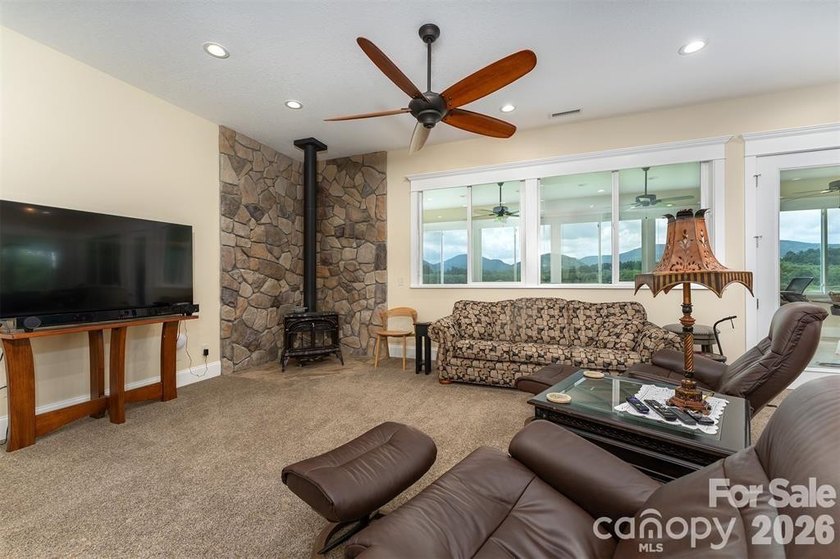 Uncover an exceptional multi-residence compound offering - photo 22