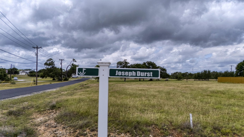 Hill Country Corner Lot near Golf Course - photo 21