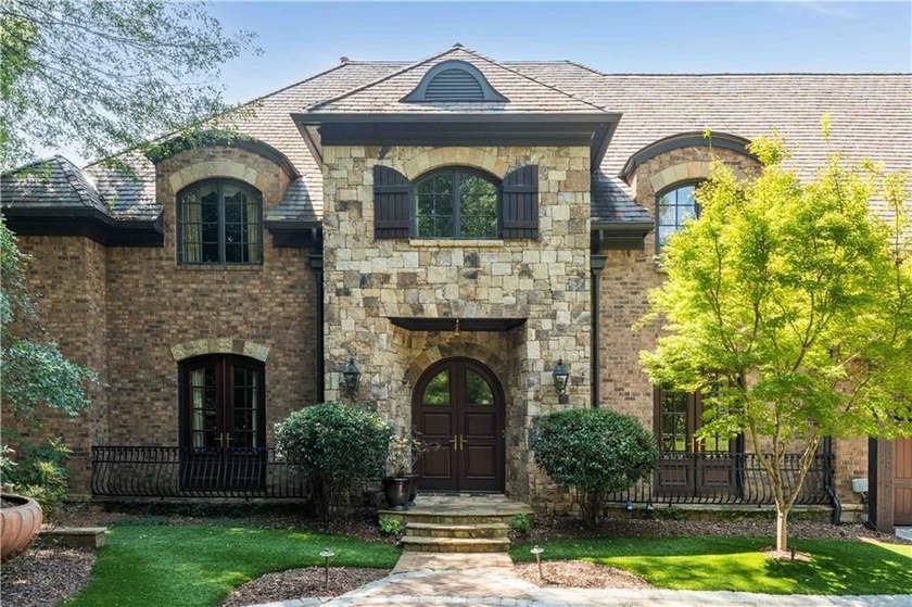 SELLER MOTIVATED - PRICE IMPROVEMENT! Private French Country - photo 2