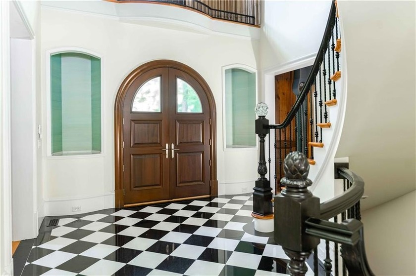 SELLER MOTIVATED - PRICE IMPROVEMENT! Private French Country - photo 9