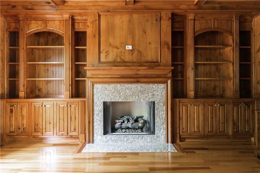 SELLER MOTIVATED - PRICE IMPROVEMENT! Private French Country - photo 10
