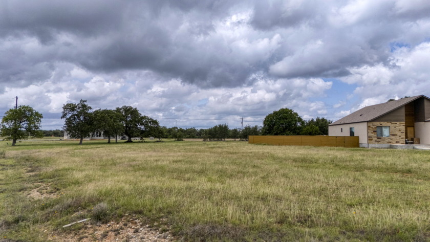 Hill Country Corner Lot near Golf Course - photo 22