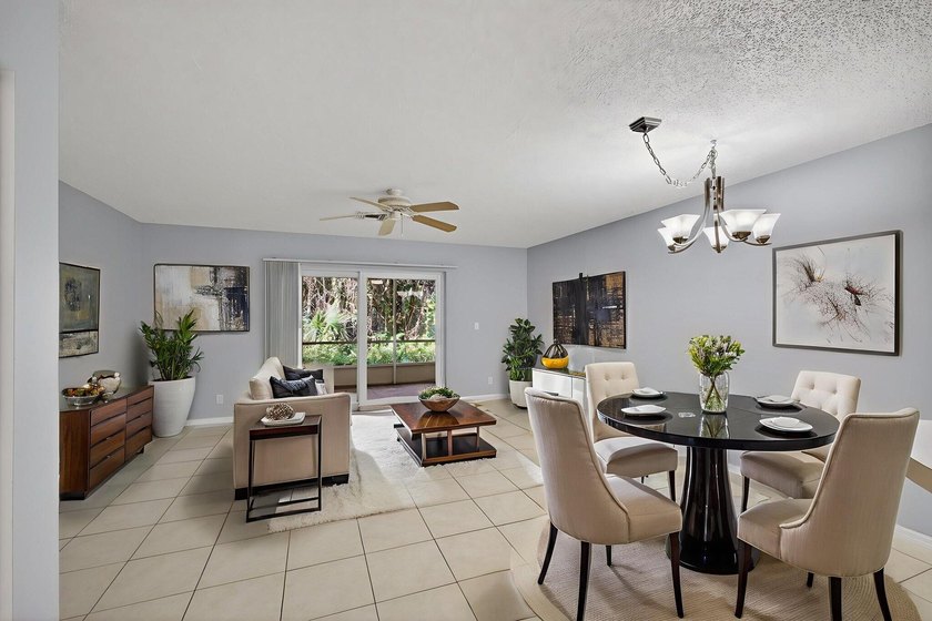 Beautifully updated coastal living just minutes from the ocean - photo 3