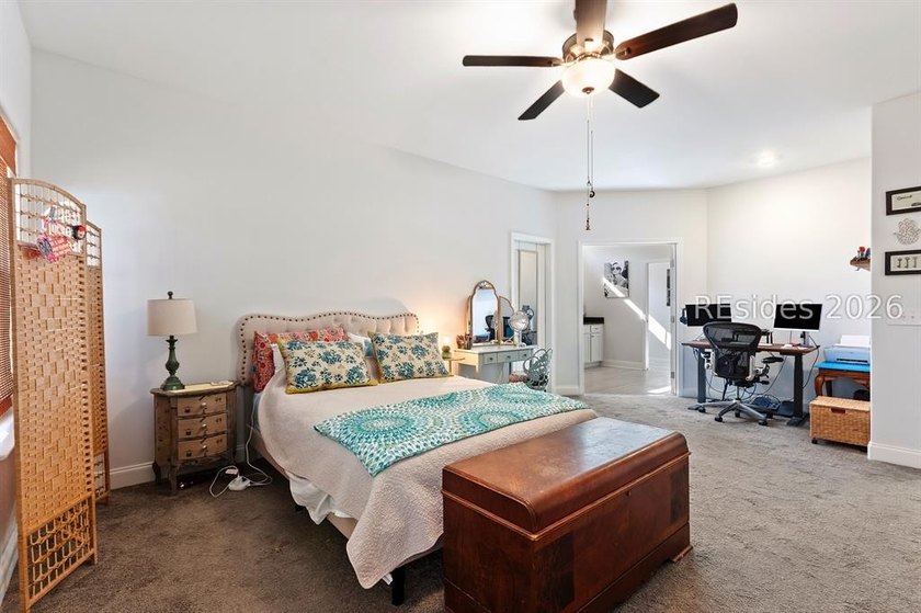 BETTER THAN NEW!!!Built 2023 on a PREMIUM LOT you can move right - photo 18