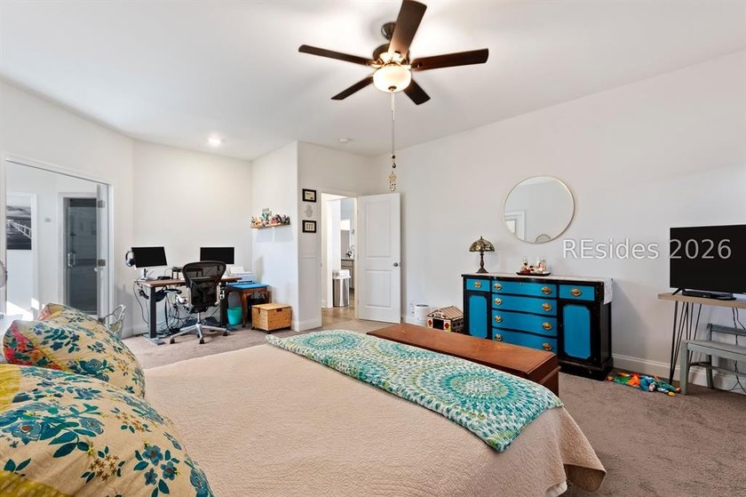 BETTER THAN NEW!!!Built 2023 on a PREMIUM LOT you can move right - photo 30