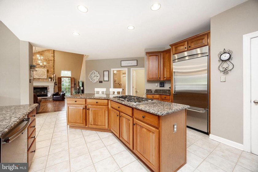 Available immediately! 1538 Tattersall Way is resplendent with - photo 11