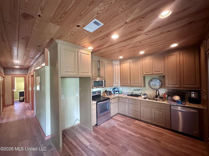 Welcome to Wolf Lake living at its finest! Conveniently located - photo 11