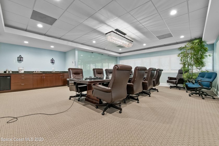 Here is an excellent opportunity to acquire a well-maintained 20 - photo 14