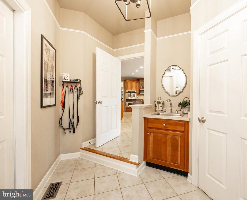 Available immediately! 1538 Tattersall Way is resplendent with - photo 19