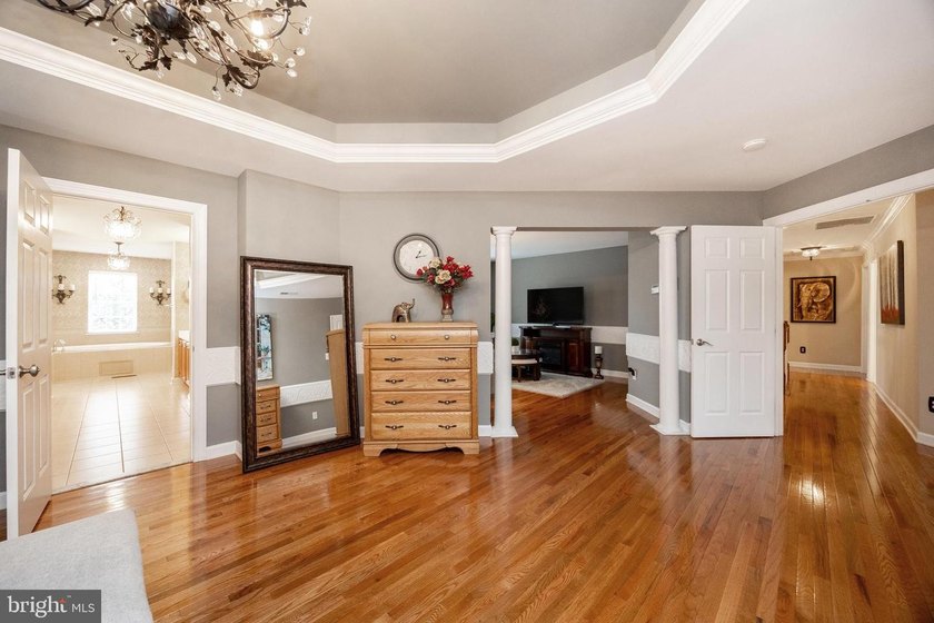 Available immediately! 1538 Tattersall Way is resplendent with - photo 25
