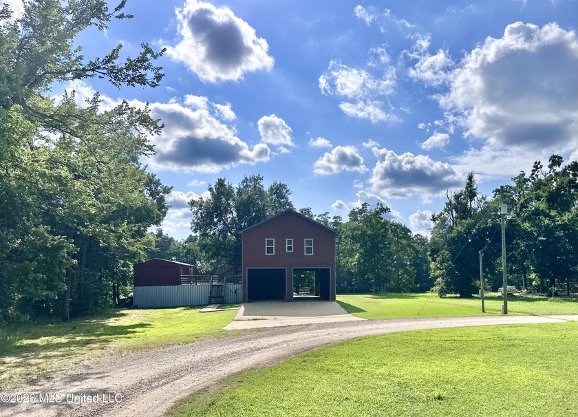 Welcome to Wolf Lake living at its finest! Conveniently located - photo 26