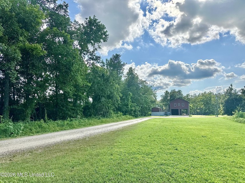 Welcome to Wolf Lake living at its finest! Conveniently located - photo 29