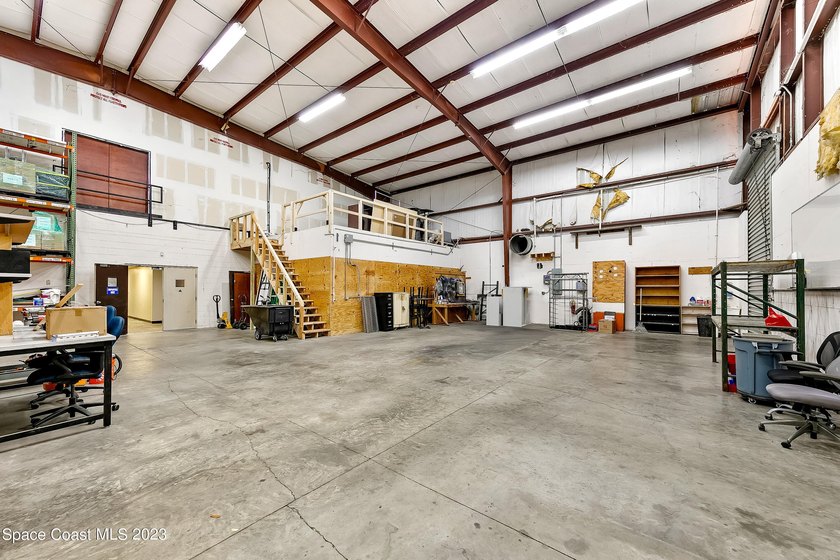 Here is an excellent opportunity to acquire a well-maintained 20 - photo 34