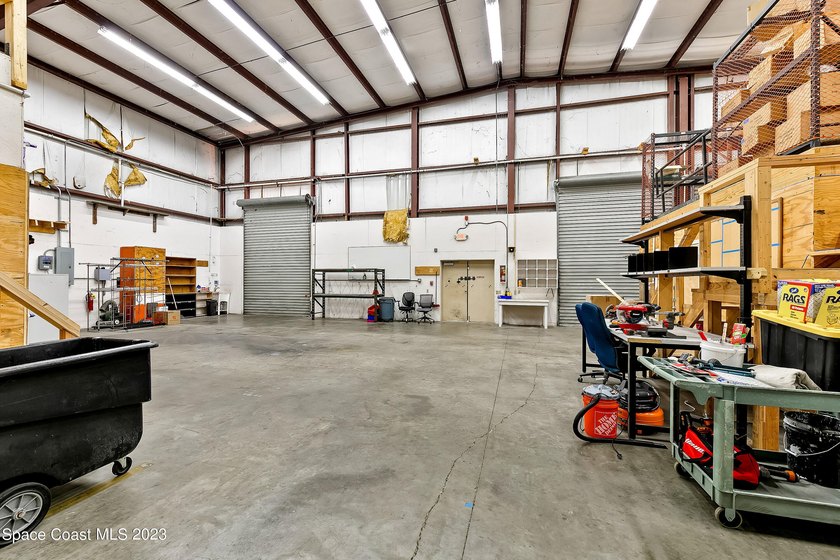 Here is an excellent opportunity to acquire a well-maintained 20 - photo 37