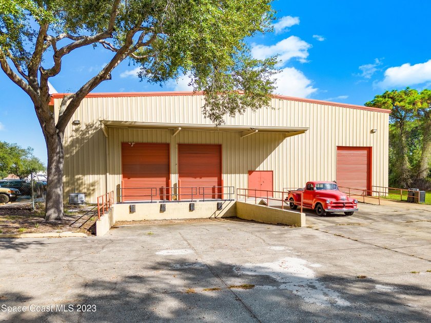 Here is an excellent opportunity to acquire a well-maintained 20 - photo 42