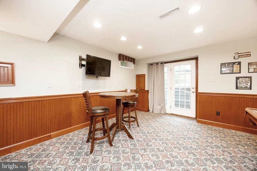 Available immediately! 1538 Tattersall Way is resplendent with - photo 43