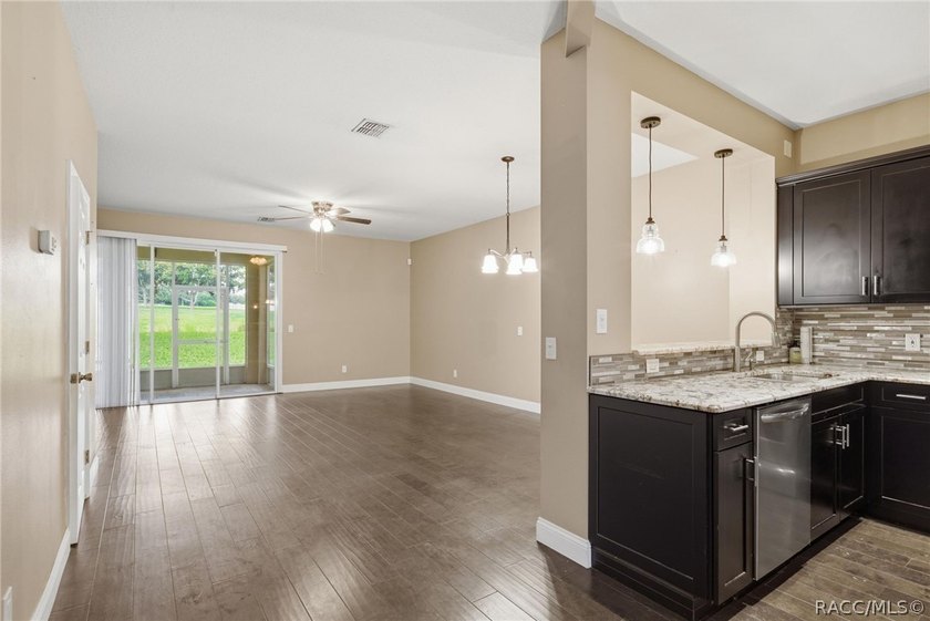 Welcome to maintenance-free living in one of Citrus County's - photo 13