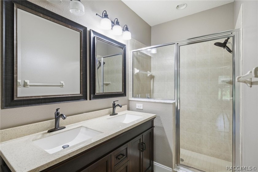 Welcome to maintenance-free living in one of Citrus County's - photo 17