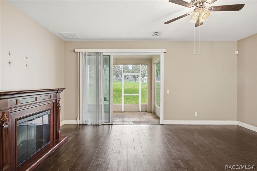 Welcome to maintenance-free living in one of Citrus County's - photo 30