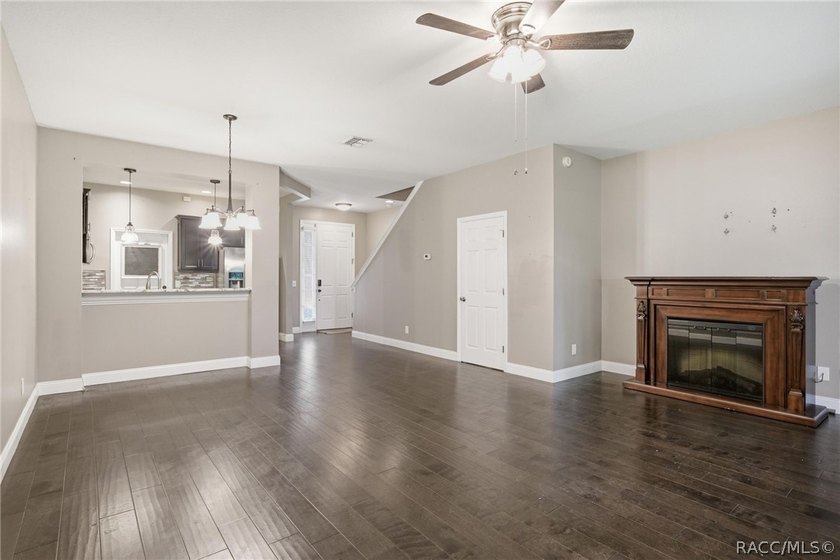Welcome to maintenance-free living in one of Citrus County's - photo 31