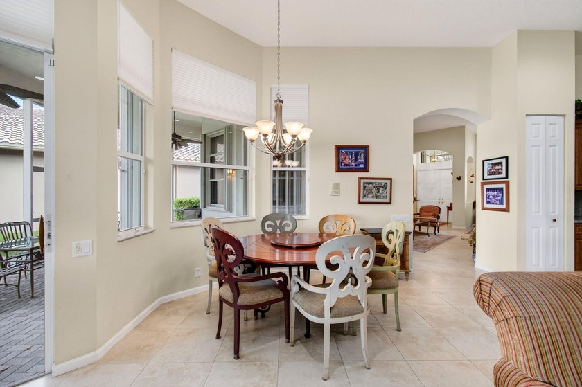 Welcome to this charming 3-bedroom, 2.5-bathroom single-story - photo 9