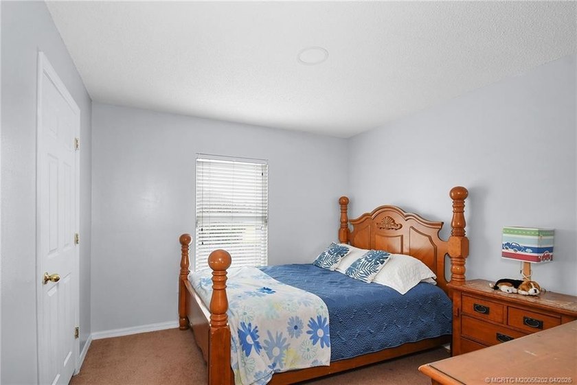 Welcome to this 2002 year built home offering 4 bedrooms and 2.5 - photo 18