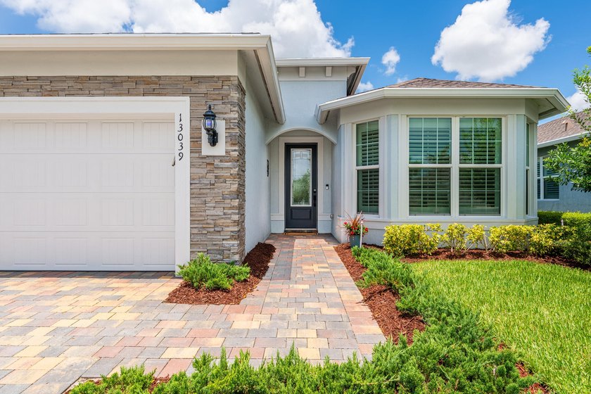 Better Than New! Welcome to this exceptional 4-bedroom Mystique - photo 5