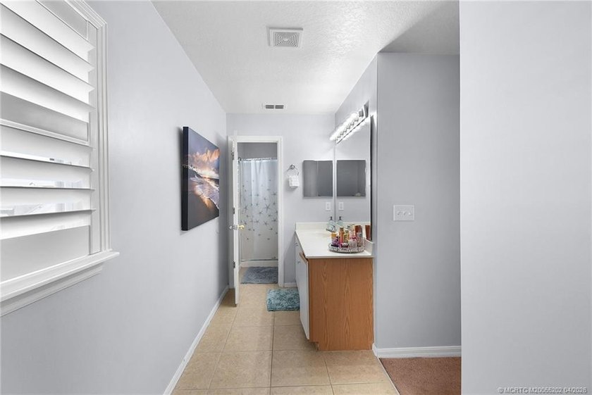 Welcome to this 2002 year built home offering 4 bedrooms and 2.5 - photo 26
