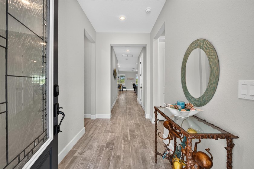 Better Than New! Welcome to this exceptional 4-bedroom Mystique - photo 6