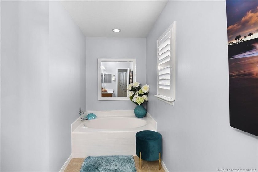 Welcome to this 2002 year built home offering 4 bedrooms and 2.5 - photo 27