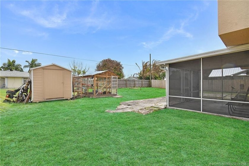 Welcome to this 2002 year built home offering 4 bedrooms and 2.5 - photo 37